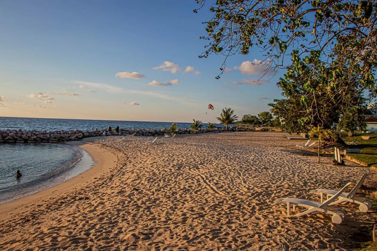 Apartment Sunrise At Point Village-Negril